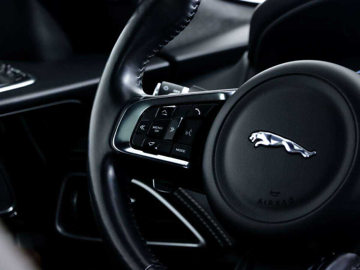 Купить Jaguar F-Pace, 2017, 117 745 км, фото №14
