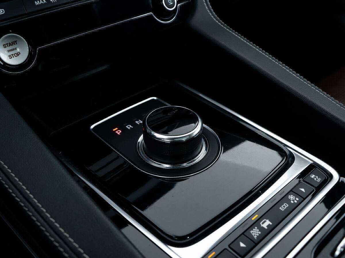 Купить Jaguar F-Pace, 2017, 117 745 км, фото №20