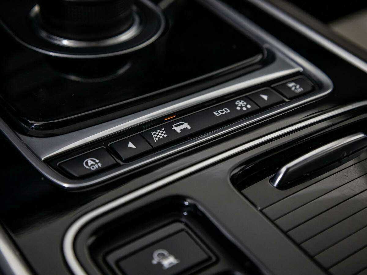 Купить Jaguar XE, 2017, 76 265 км, фото №16