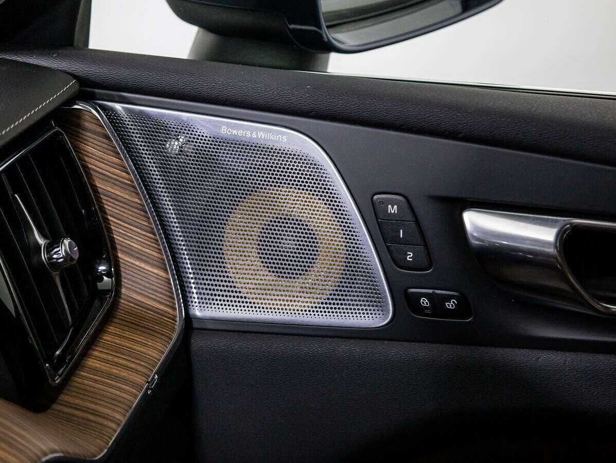 Купить Volvo XC60, 2020, 46 100 км, фото №16