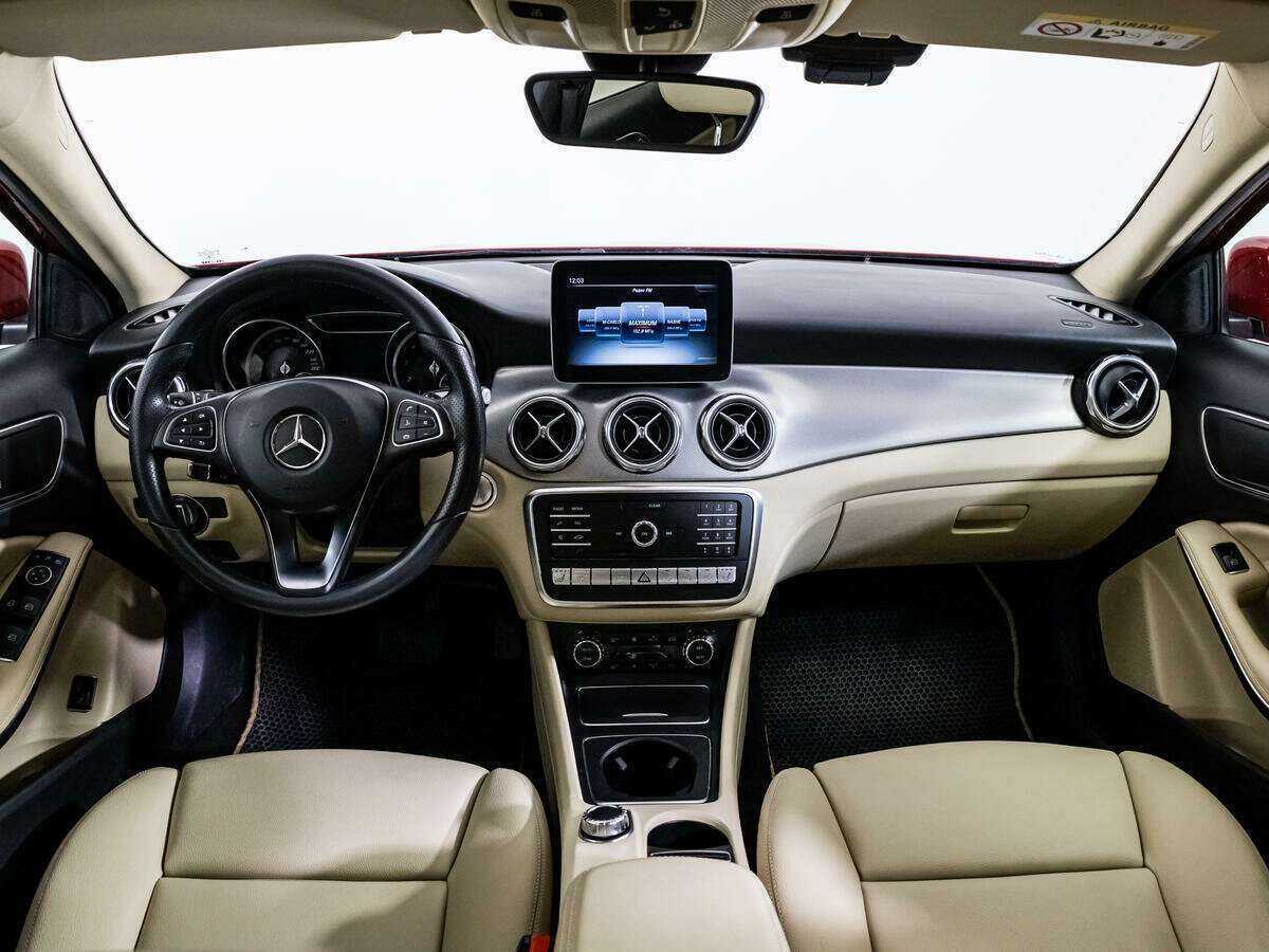 Купить Mercedes-Benz GLA 250, 2017, 57 900 км, фото №12