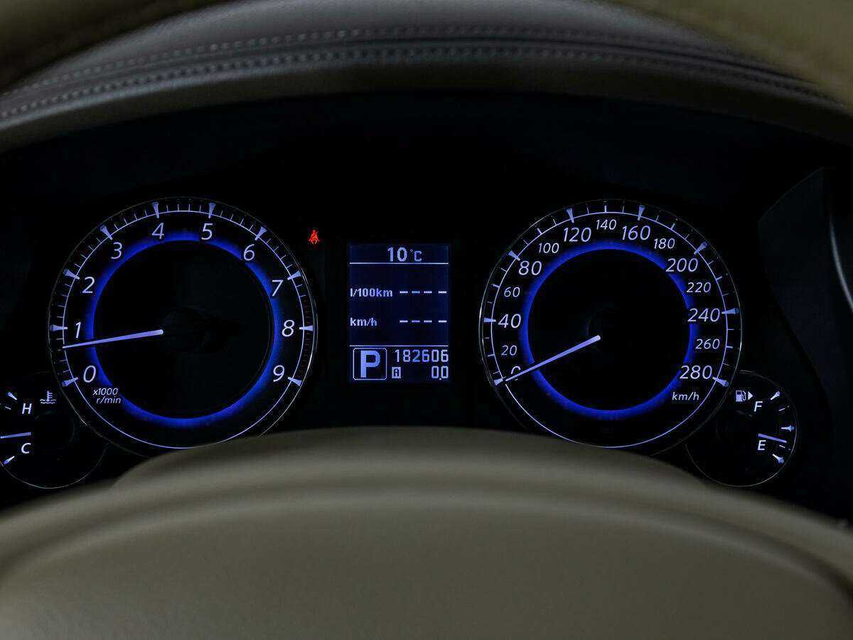 Купить Infiniti EX25, 2011, 182 603 км, фото №10