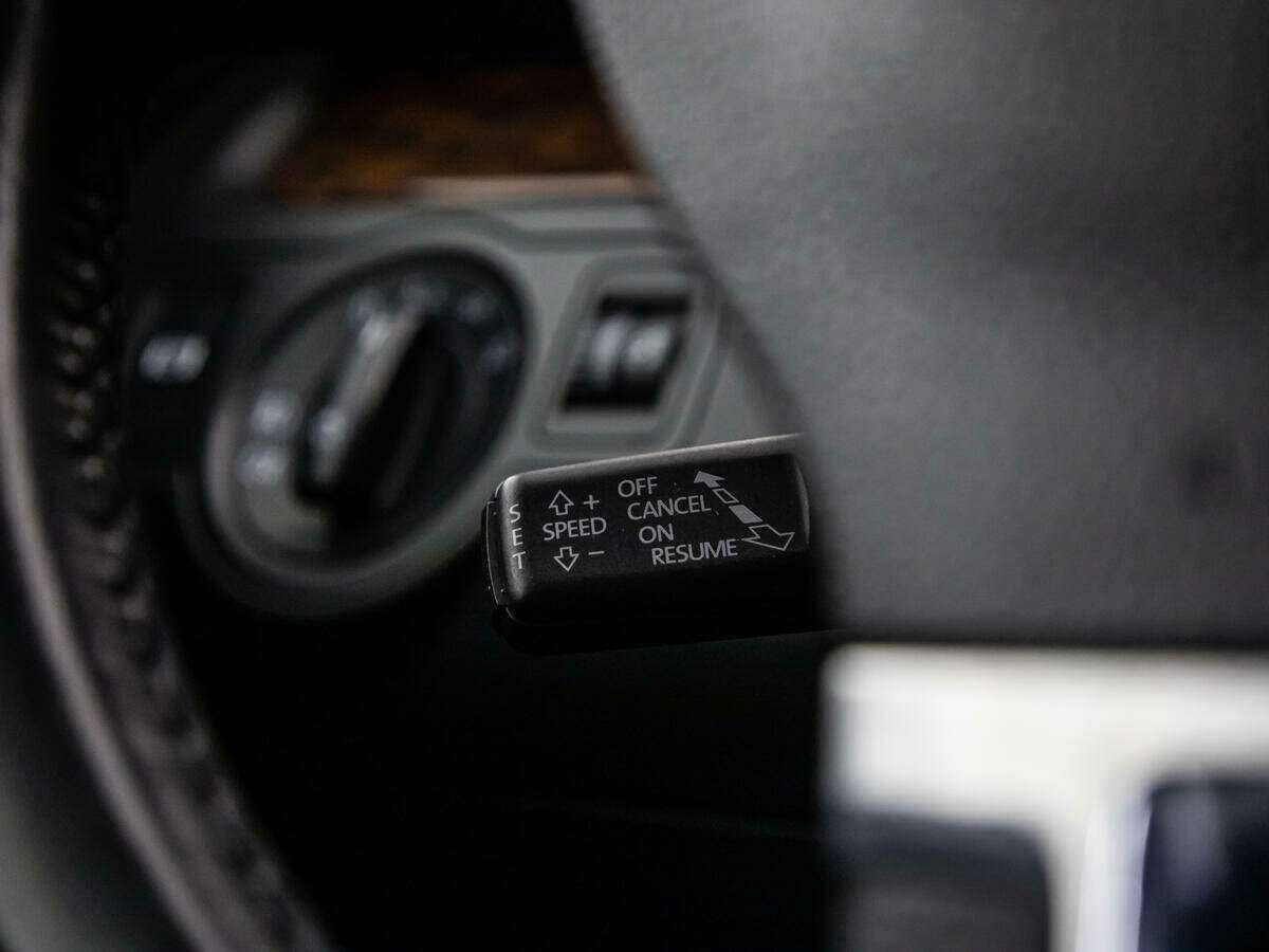 Купить Volkswagen Passat, 2010, 193 340 км, фото №17