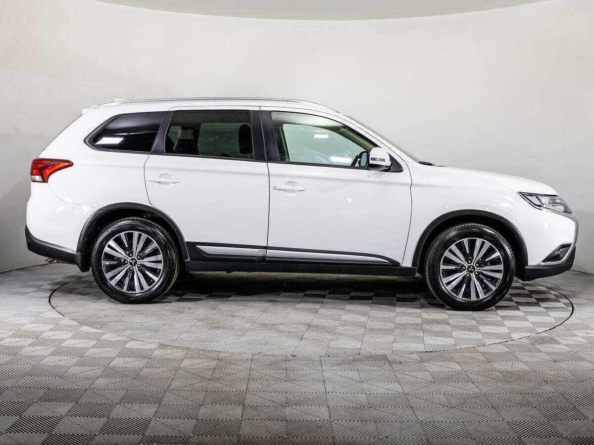 Купить Mitsubishi Outlander, 2021, 35 571 км, фото №4