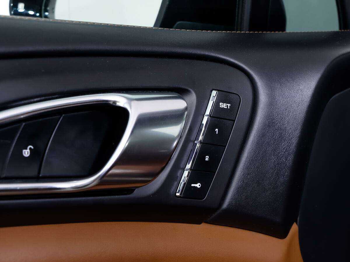 Купить Porsche Cayenne, 2016, 109 608 км, фото №14