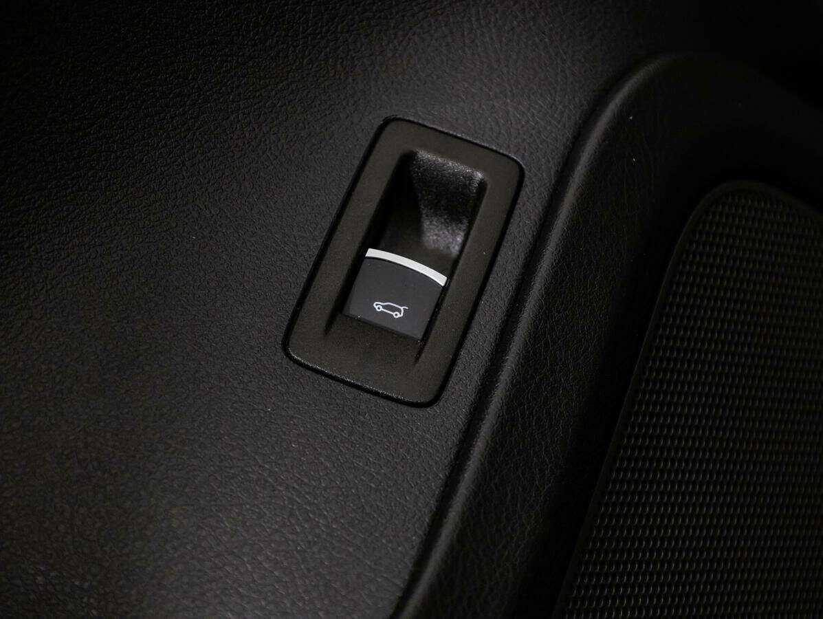 Купить Volkswagen Touareg, 2017, 120 471 км, фото №18