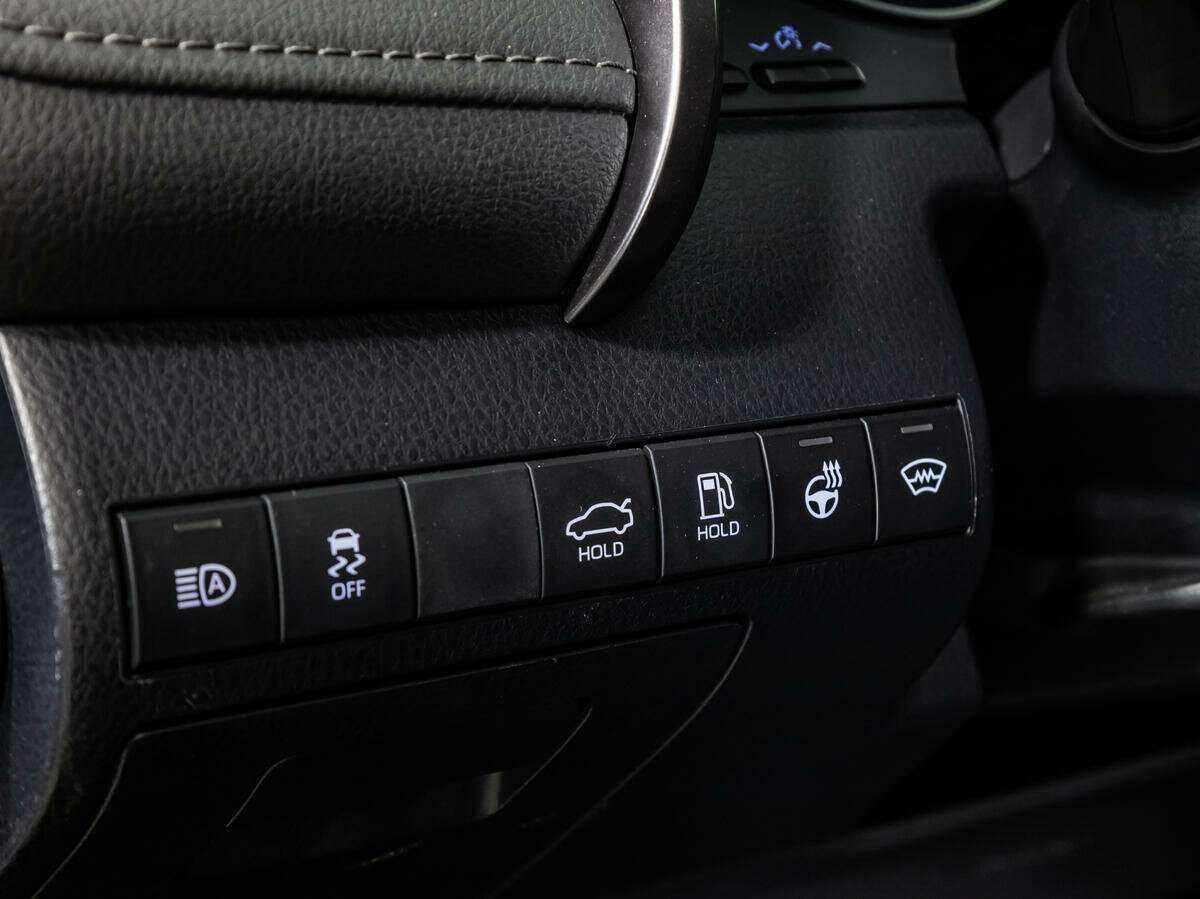 Купить Toyota Camry, 2021, 67 801 км, фото №17