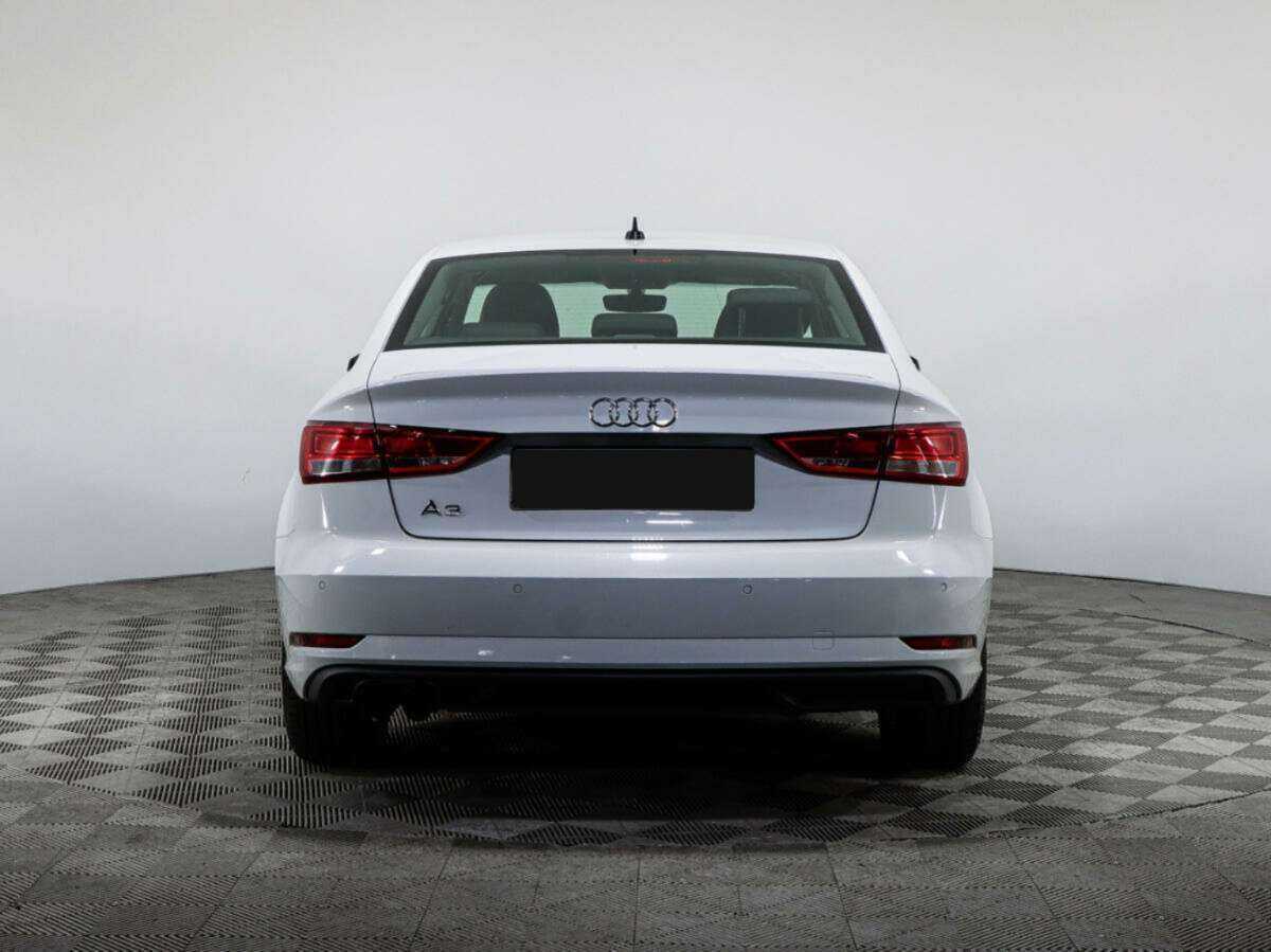 Купить Audi A3, 2019, 130 123 км, фото №5