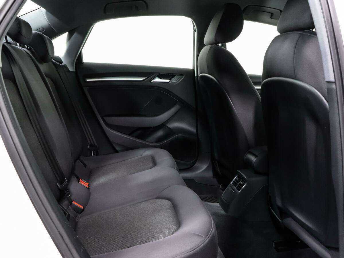 Купить Audi A3, 2019, 130 123 км, фото №13