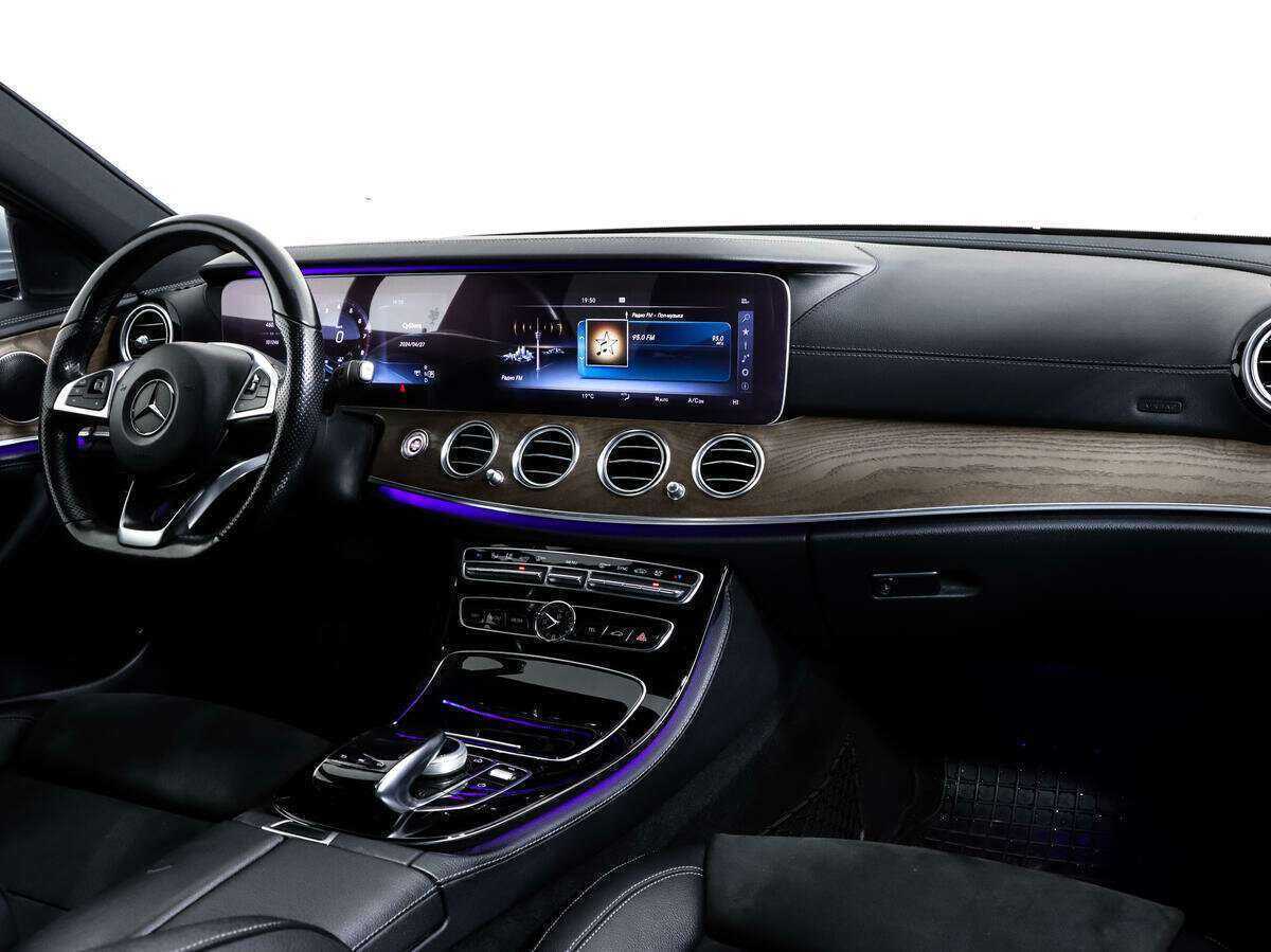 Купить Mercedes-Benz E-Класс 300, 2017, 101 130 км, фото №10