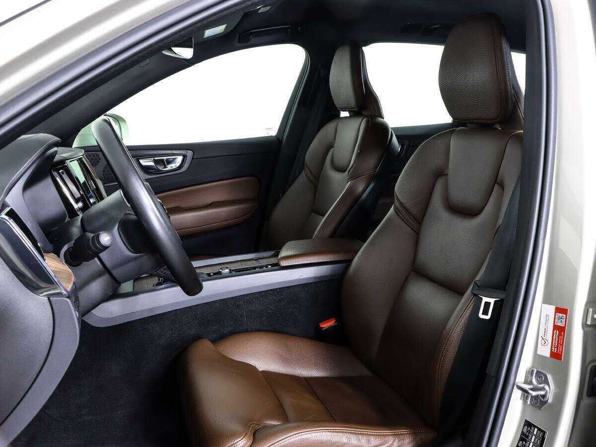 Купить Volvo XC60, 2021, 97 905 км, фото №16