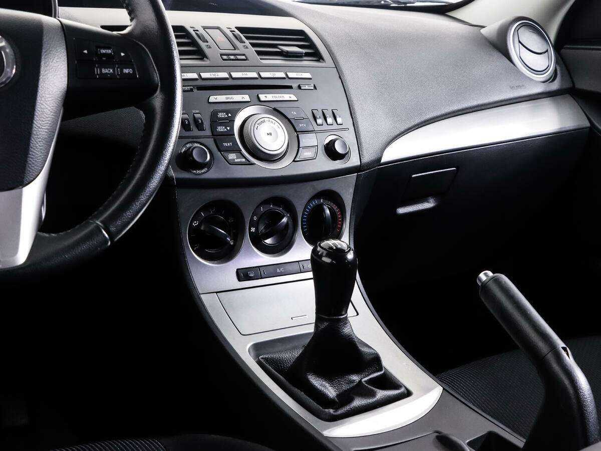 Купить Mazda 3, 2010, 205 057 км, фото №12
