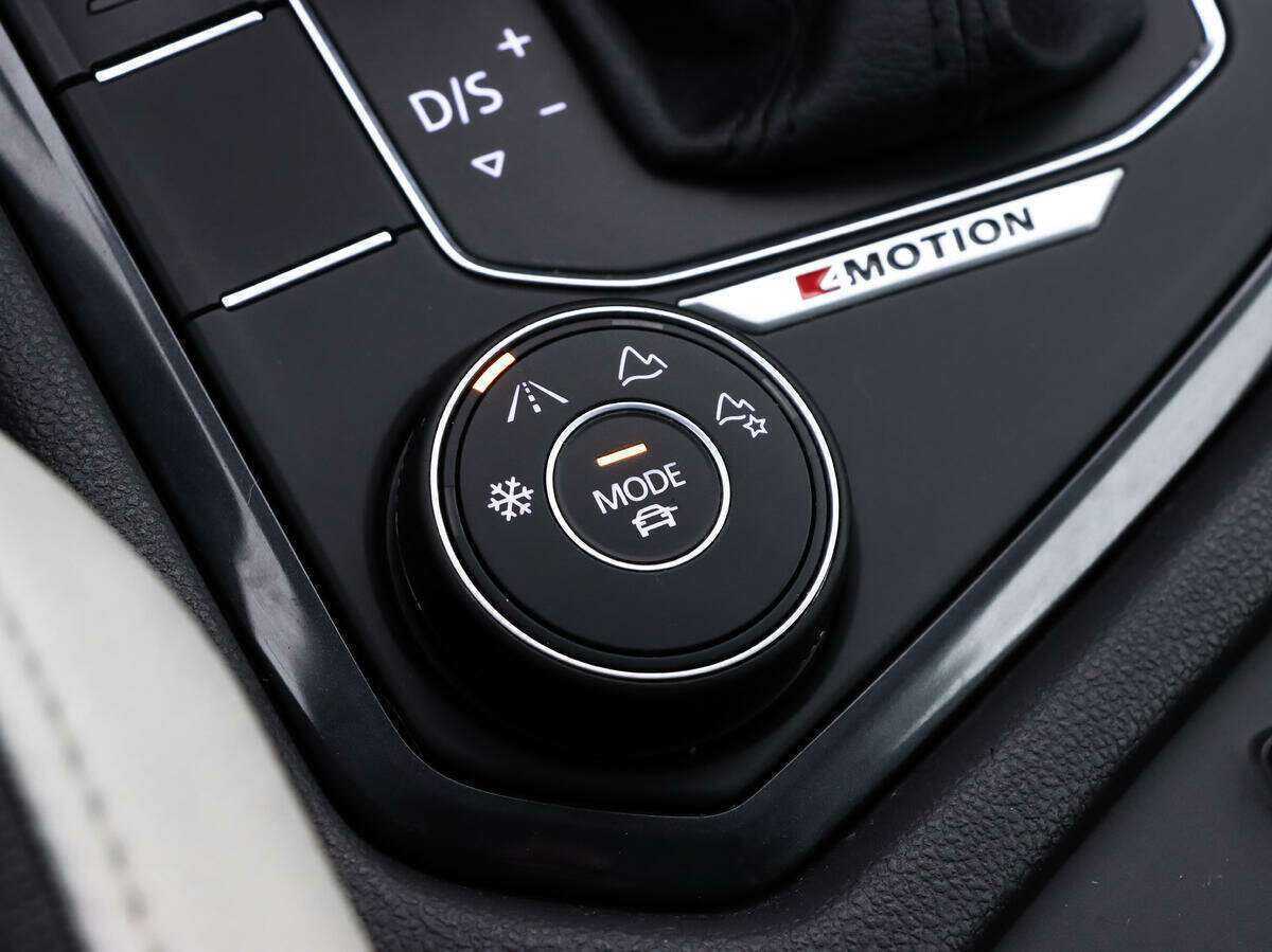 Купить Volkswagen Tiguan, 2020, 42 147 км, фото №13