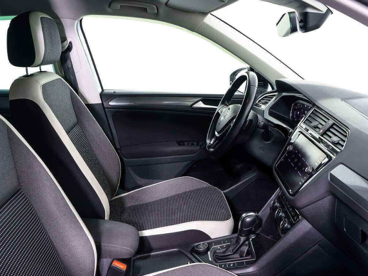 Купить Volkswagen Tiguan, 2020, 42 147 км, фото №15