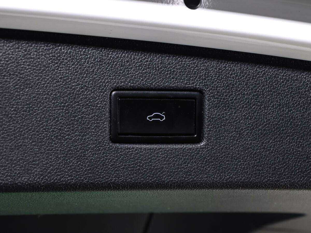 Купить Volkswagen Tiguan, 2020, 42 147 км, фото №18