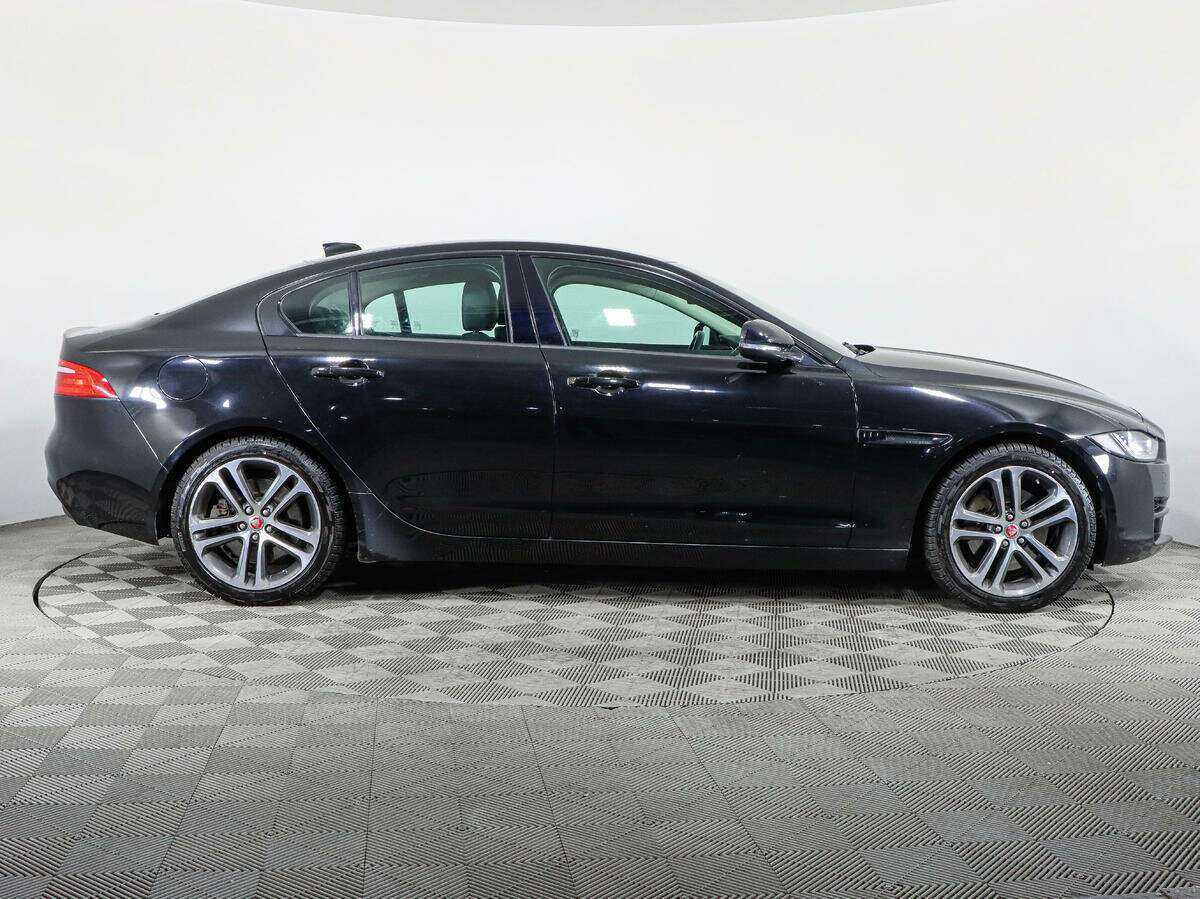 Купить Jaguar XE, 2017, 119 519 км, фото №4