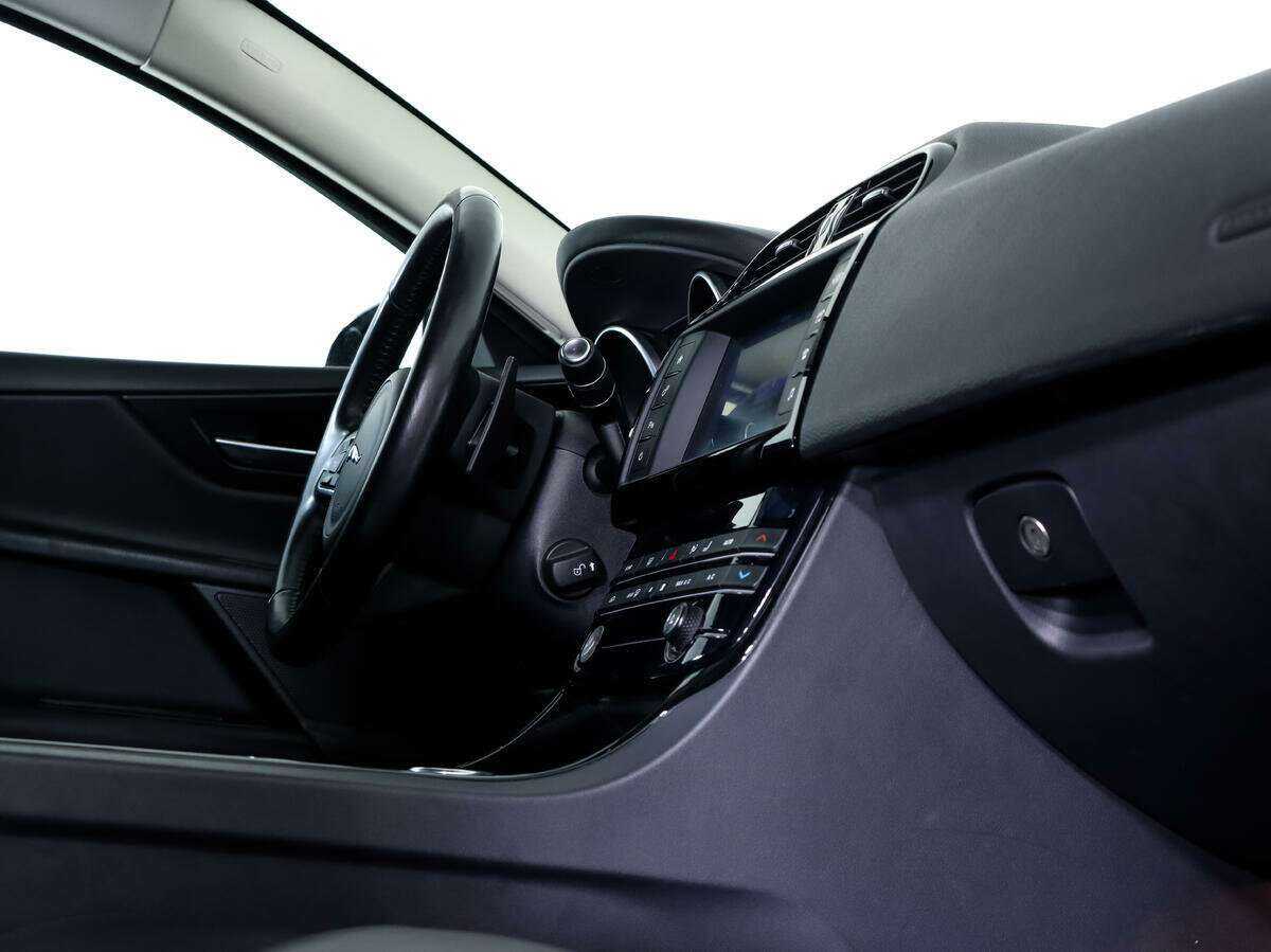 Купить Jaguar XE, 2017, 119 519 км, фото №19