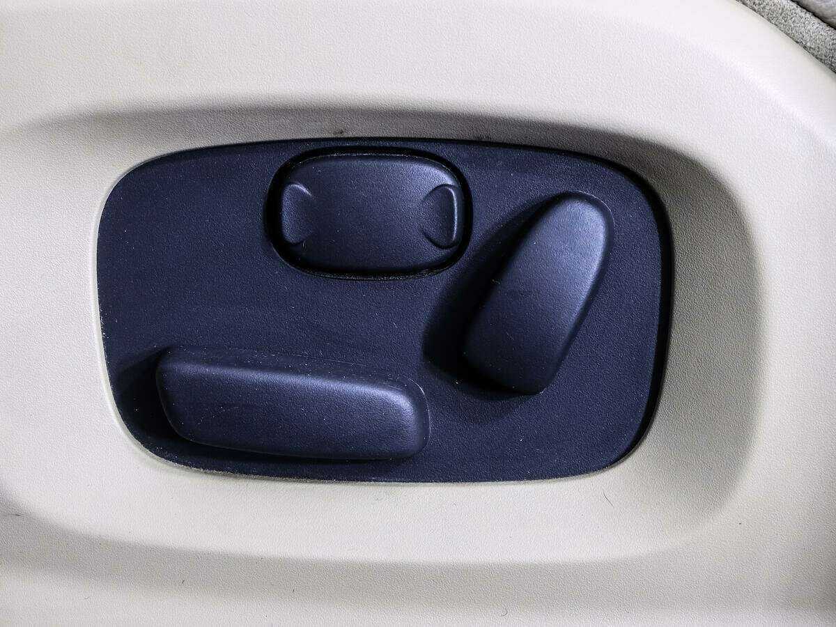 Купить Land Rover Range Rover Evoque 6-speed, 2011, 156 383 км, фото №18