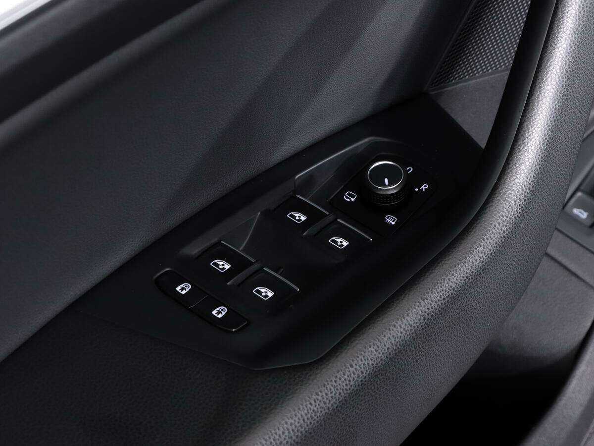 Купить Volkswagen Touareg, 2021, 104 000 км, фото №17