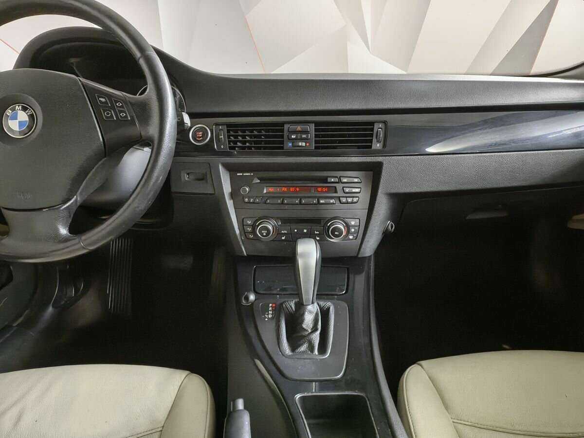Купить BMW 3 серии 318i, 2010, 175 893 км, фото №11