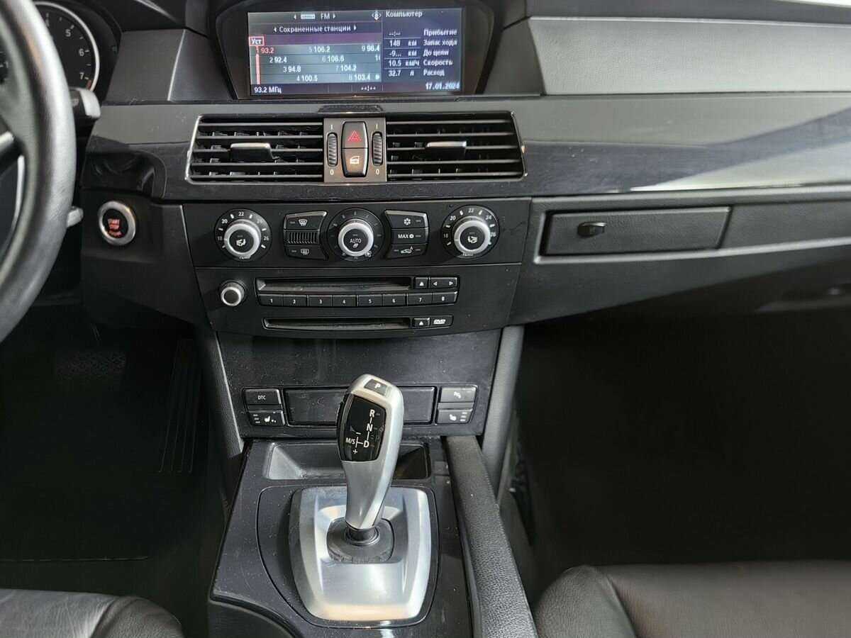 Купить BMW 5 серии 525xi, 2009, 137 061 км, фото №11