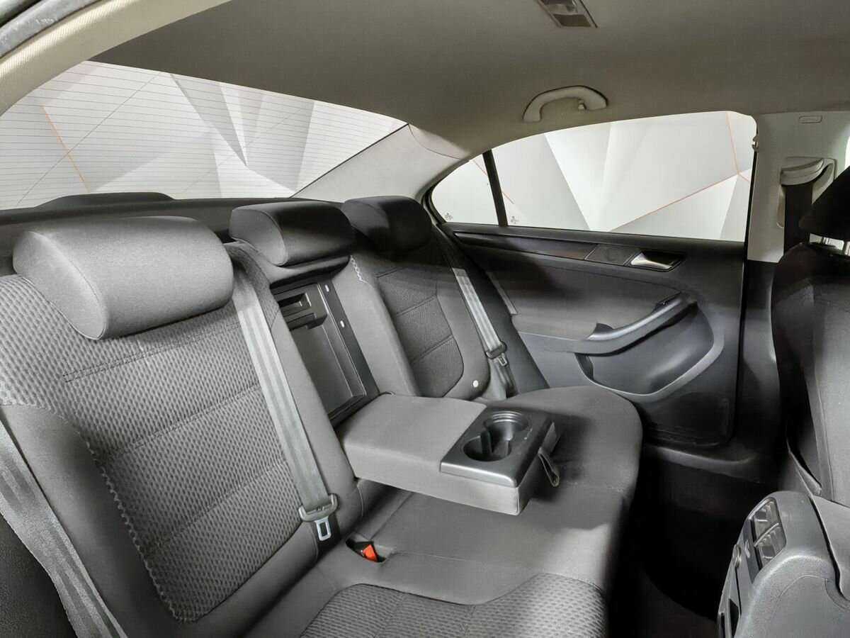 Купить Volkswagen Jetta, 2011, 235 873 км, фото №10