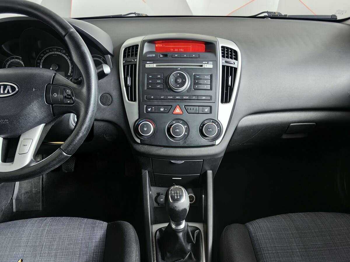 Купить Kia Ceed, 2010, 194 778 км, фото №11