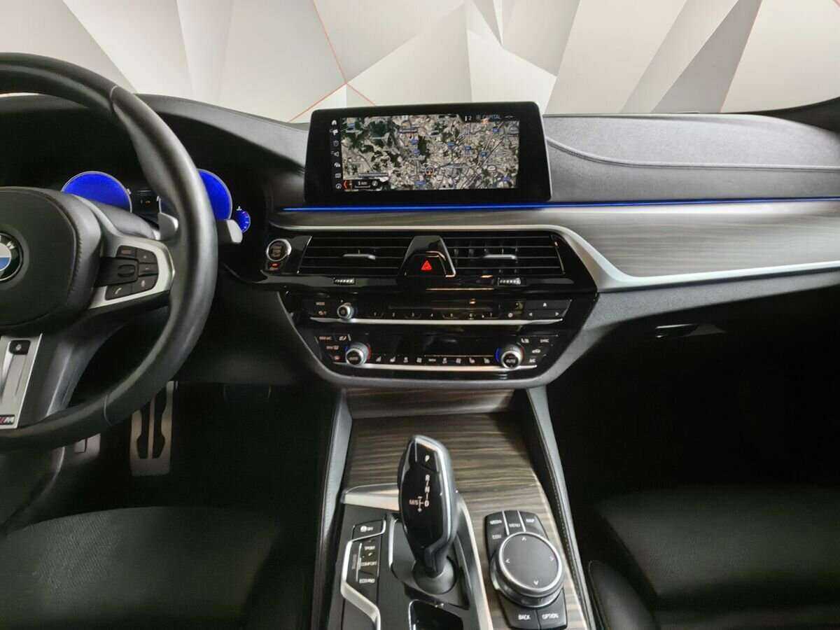 Купить BMW 5 серии 530d xDrive, 2018, 92 754 км, фото №11