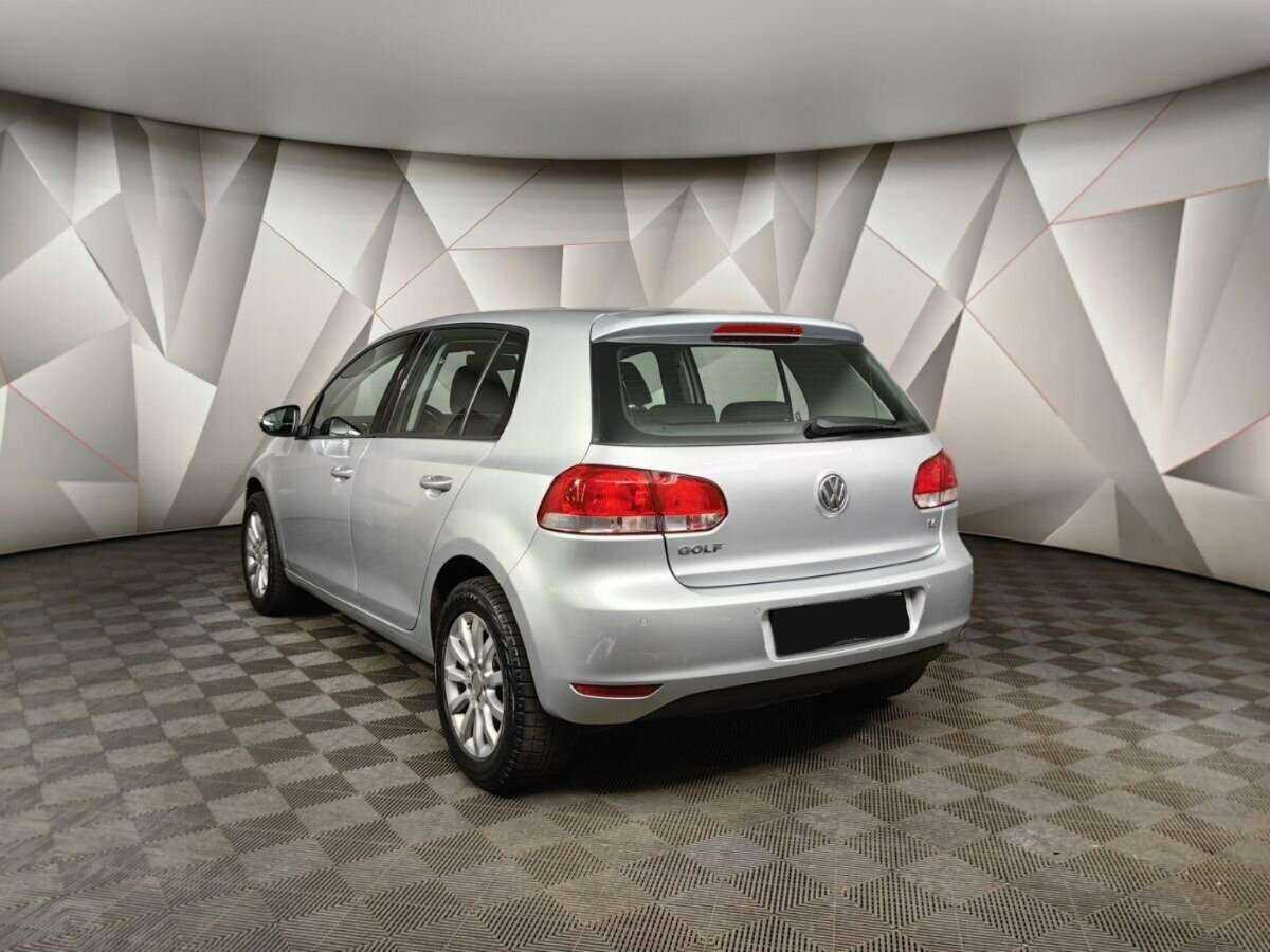 Купить Volkswagen Golf, 2010, 81 102 км, фото №4