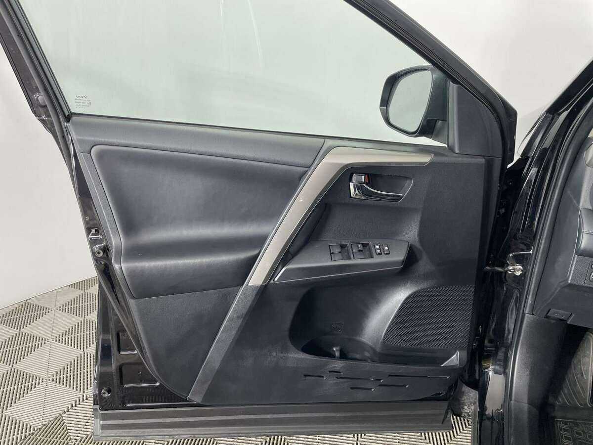 Купить Toyota RAV4, 2018, 86 830 км, фото №8