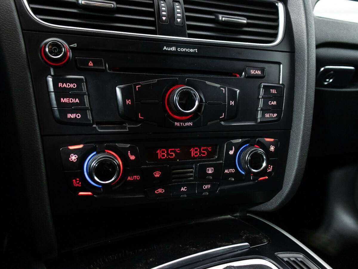 Купить Audi A4, 2010, 248 235 км, фото №16