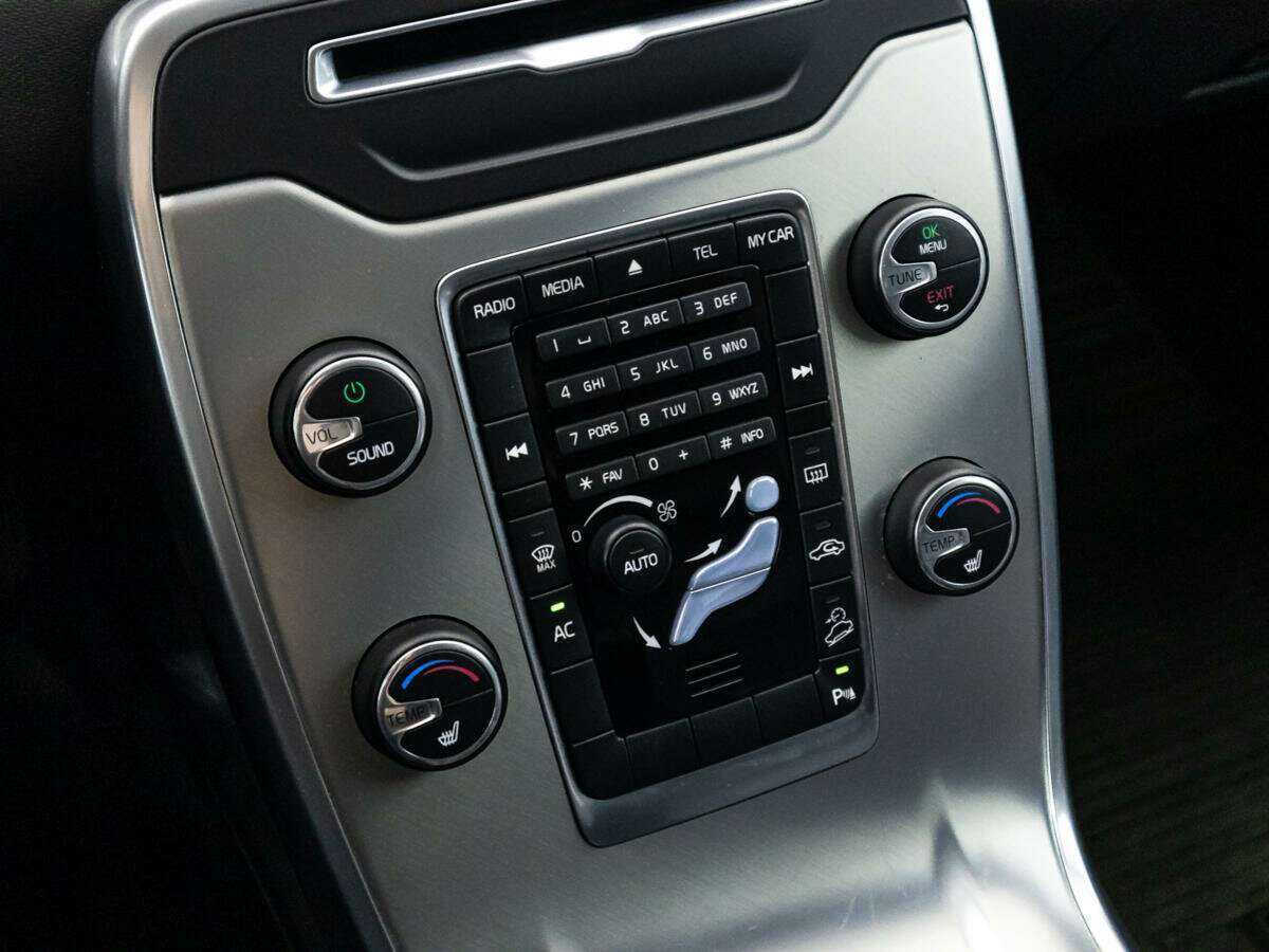 Купить Volvo XC70, 2014, 219 192 км, фото №16