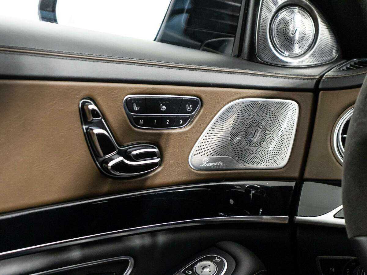 Купить Mercedes-Benz S-Класс AMG 63 AMG Long, 2015, 122 524 км, фото №25