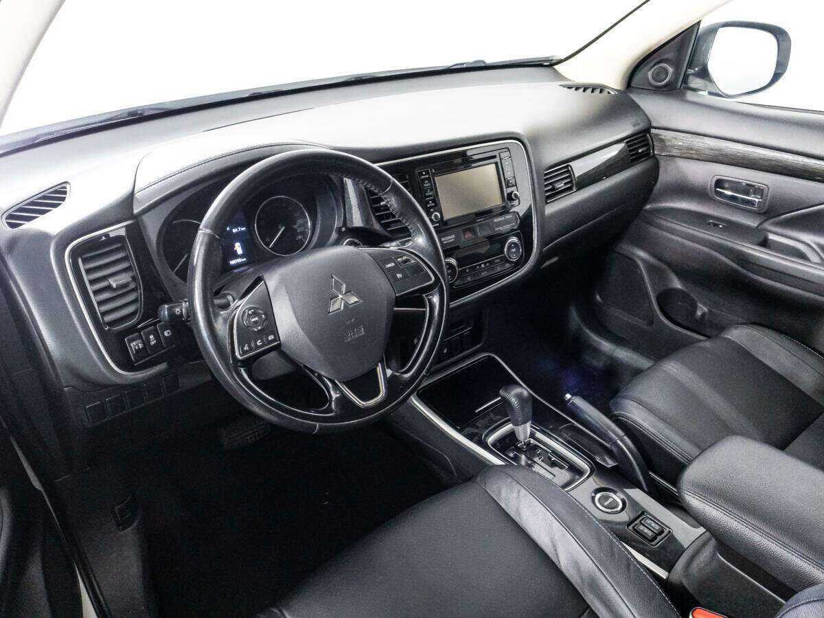 Купить Mitsubishi Outlander, 2017, 190 759 км, фото №11