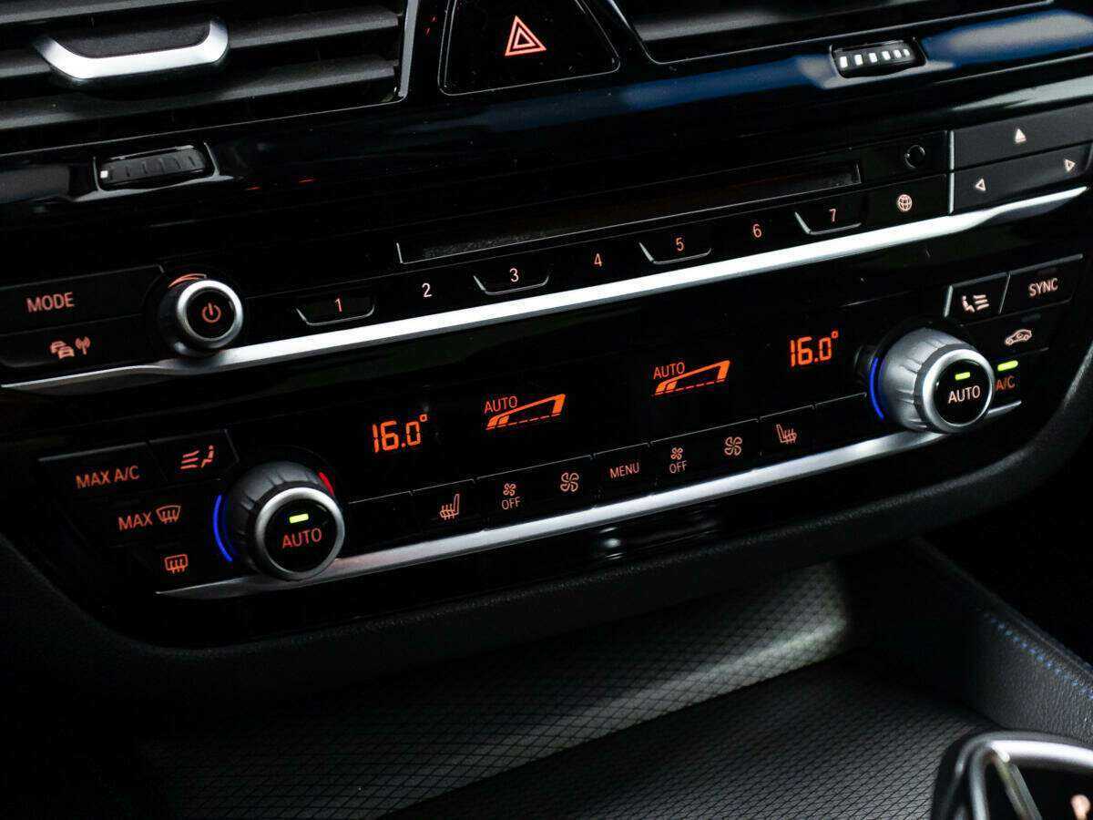 Купить BMW 5 серии 520d xDrive, 2018, 182 600 км, фото №18