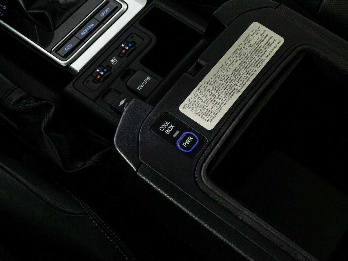 Купить Toyota Land Cruiser Prado, 2017, 137 978 км, фото №21