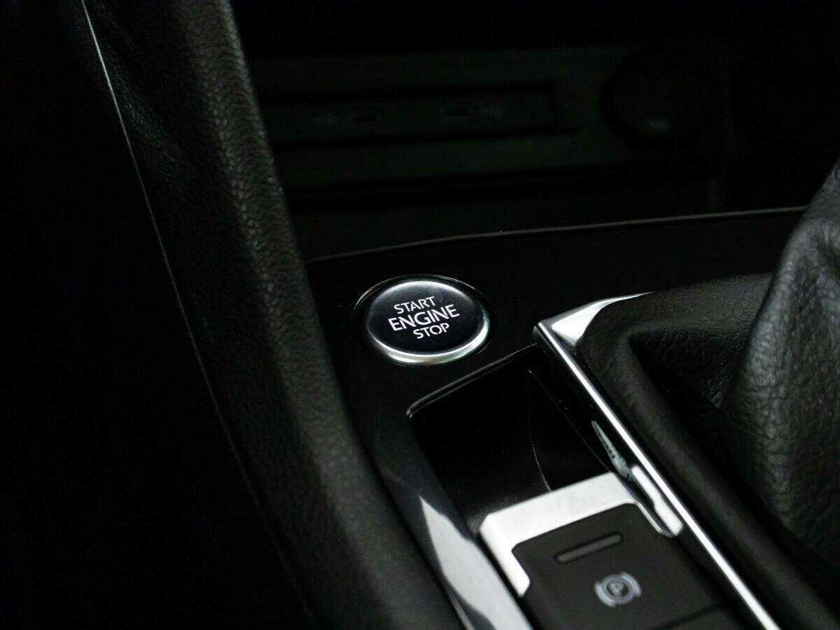 Купить Volkswagen Tiguan, 2022, 31 100 км, фото №17