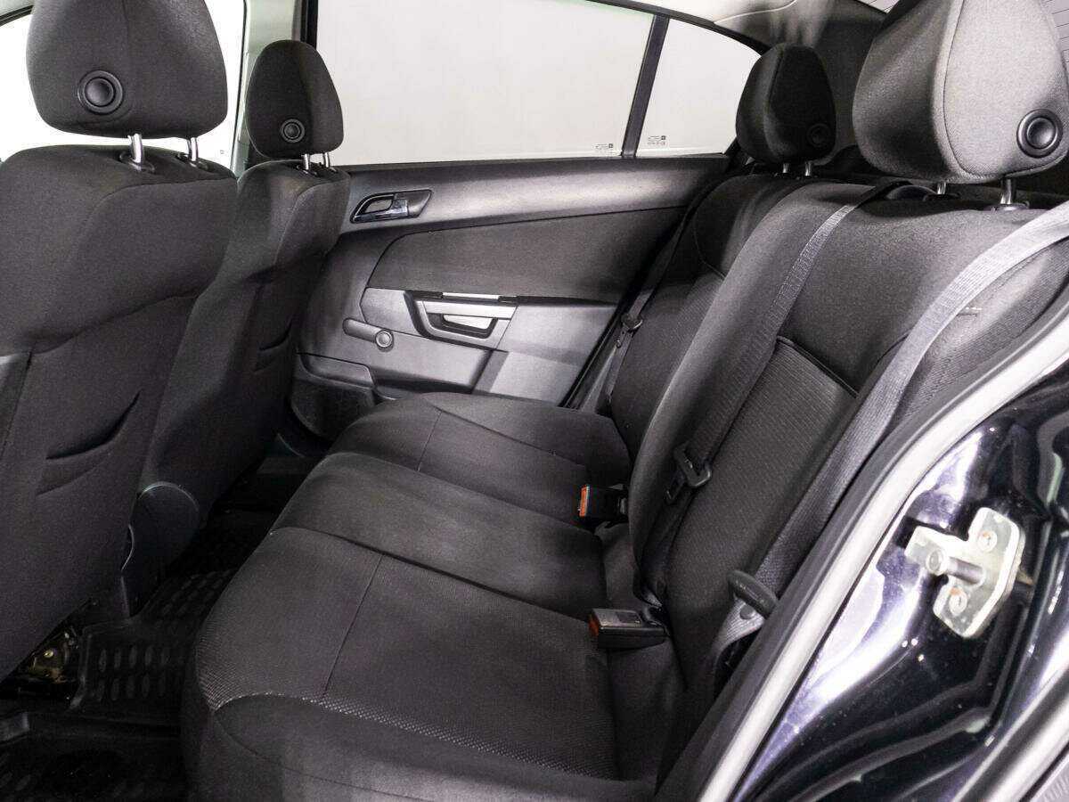 Купить Opel Astra, 2011, 270 909 км, фото №10