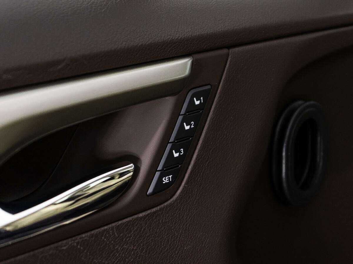 Купить Lexus RX 350, 2016, 130 621 км, фото №16