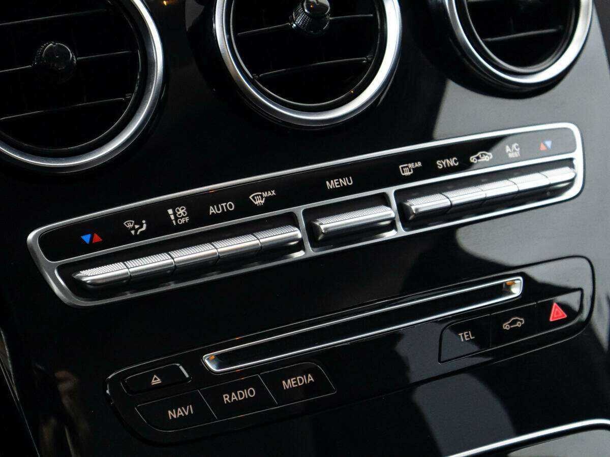 Купить Mercedes-Benz GLC 250, 2016, 94 750 км, фото №16