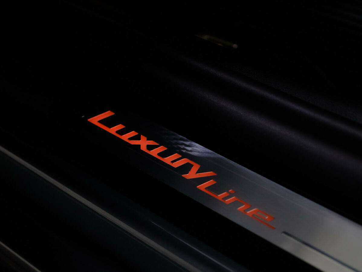 Купить BMW 5 серии 530i xDrive, 2018, 101 528 км, фото №17