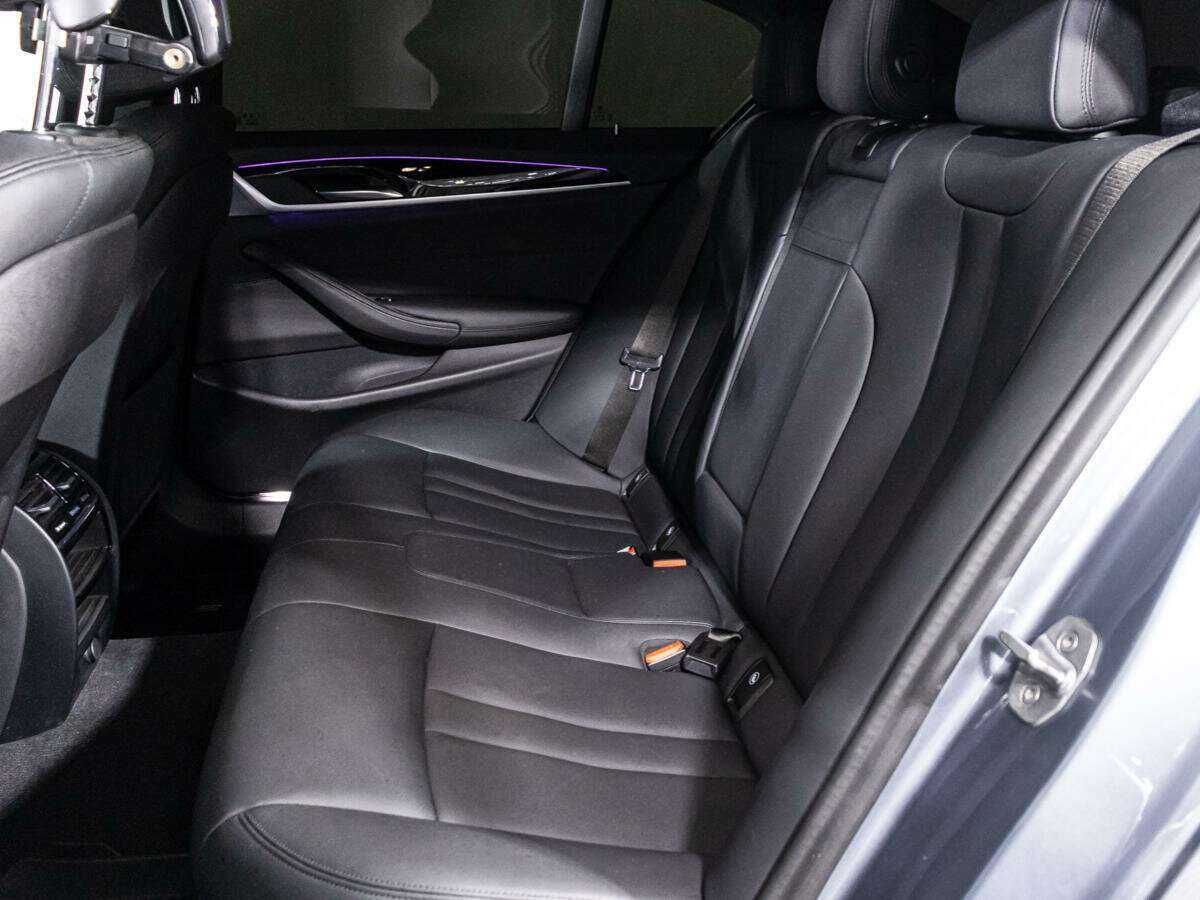 Купить BMW 5 серии 520d xDrive, 2019, 73 453 км, фото №10