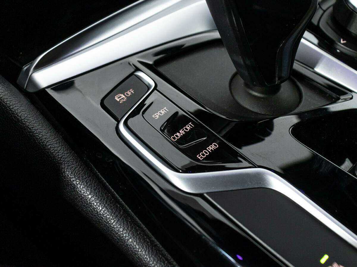 Купить BMW 5 серии 520d xDrive, 2019, 73 453 км, фото №20