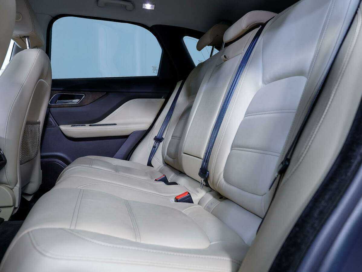 Купить Jaguar F-Pace, 2018, 100 183 км, фото №13