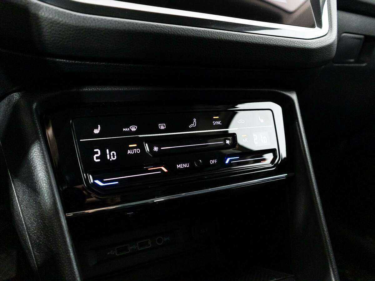 Купить Volkswagen Tiguan, 2018, 137 212 км, фото №17