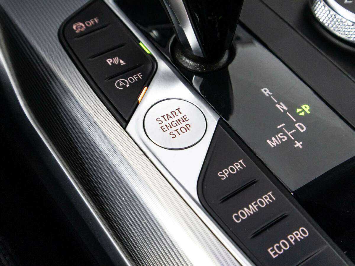 Купить BMW 3 серии 320i xDrive, 2020, 83 995 км, фото №19