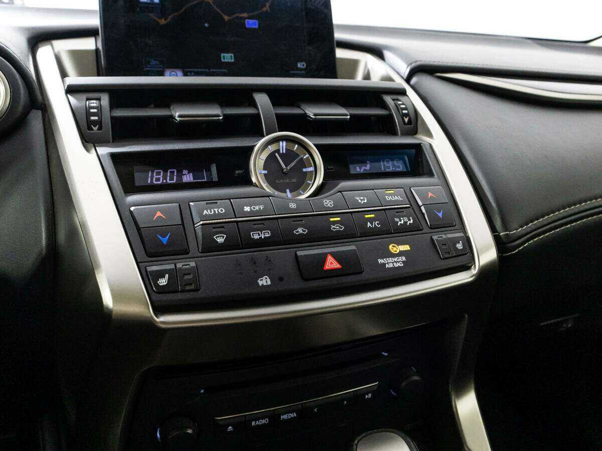 Купить Lexus NX 200, 2015, 54 065 км, фото №17