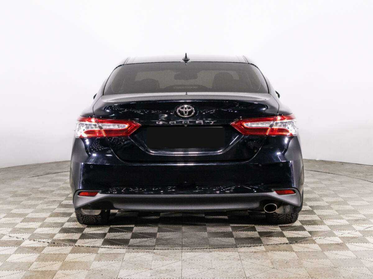 Купить Toyota Camry, 2018, 80 400 км, фото №6
