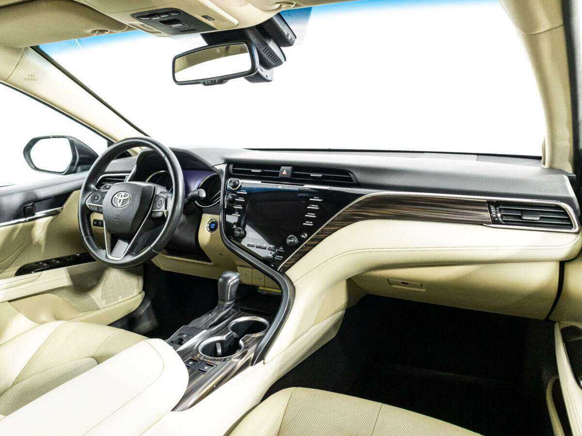 Купить Toyota Camry, 2018, 80 400 км, фото №9