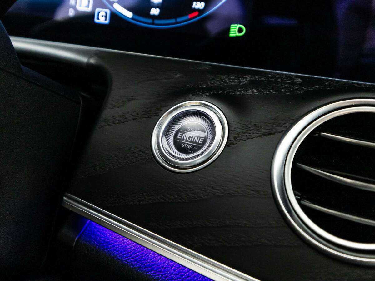 Купить Mercedes-Benz E-Класс 200, 2021, 48 926 км, фото №18
